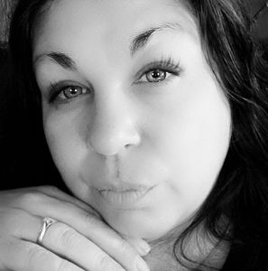 Meet your Posher, Lily